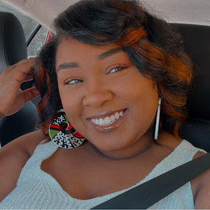 Meet your Posher, Logan